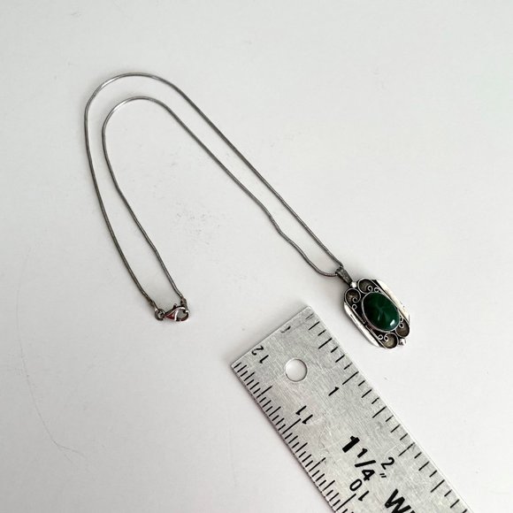 925 Sterling Silver Italy Chain Vintage Scroll Style Green Cabochon Pendant - Picture 5 of 7